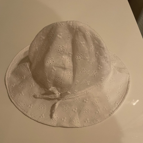 GAP Accessories Eyelet Baby Gap Baby Girl Sun Hat Poshmark